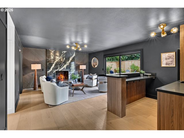 3118 Ne ROYAL OAKS Dr, Vancouver, WA 98662