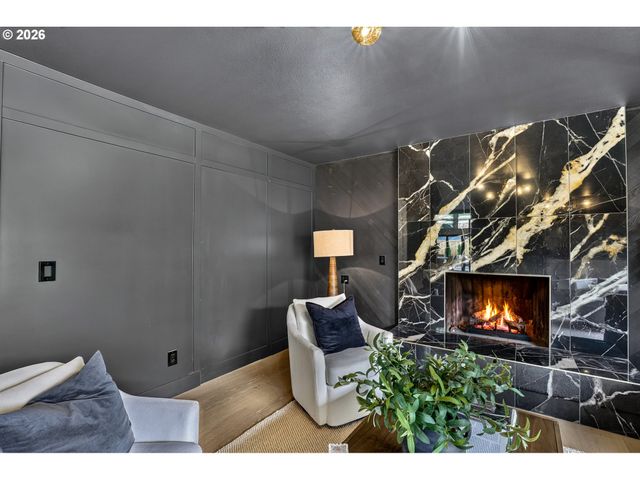 3118 Ne ROYAL OAKS Dr, Vancouver, WA 98662