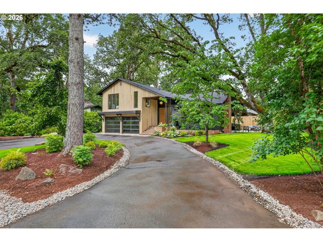 3118 Ne ROYAL OAKS Dr, Vancouver, WA 98662