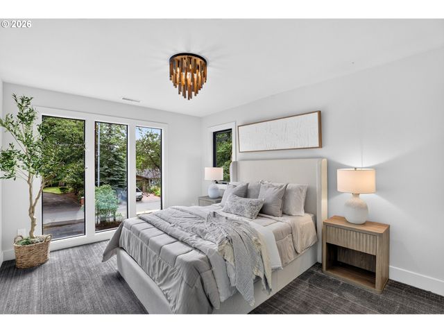 3118 Ne ROYAL OAKS Dr, Vancouver, WA 98662