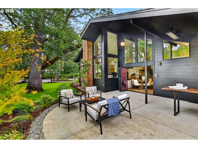 3118 Ne ROYAL OAKS Dr, Vancouver, WA 98662