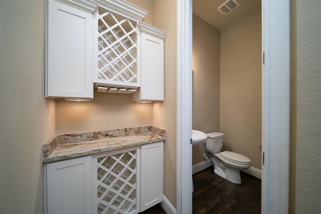 1231 Creekside Acres Court, Houston, TX 77008