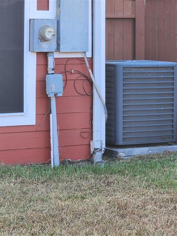 16711 Running Quail Court, Houston, TX 77489