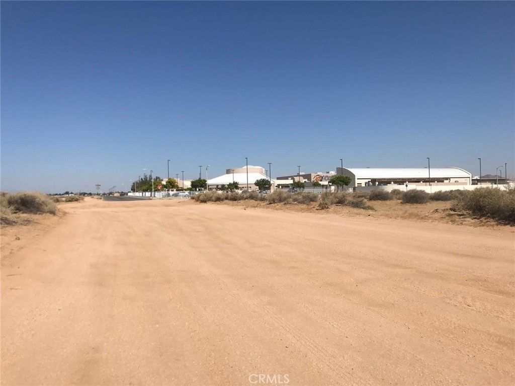 0 Esaws Avenue, Apple Valley, CA 92307