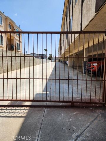 15116 S RAYMOND Avenue 104, Gardena, CA 90247