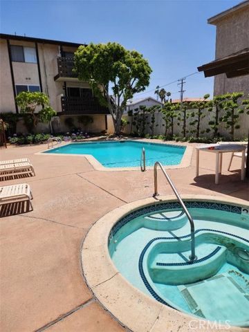 15116 S RAYMOND Avenue 104, Gardena, CA 90247