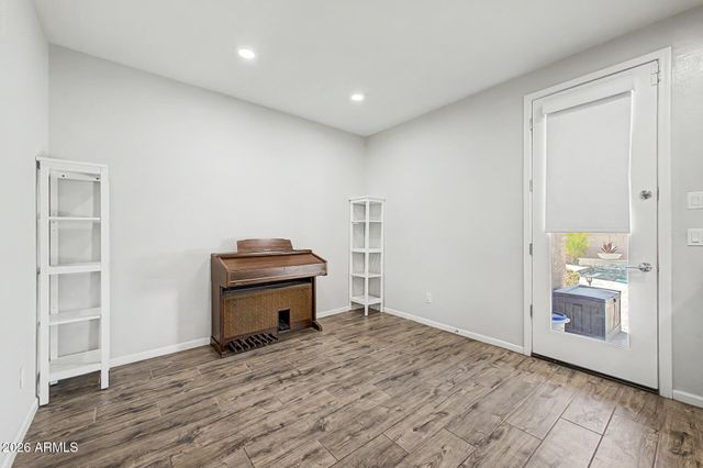 12353 W GLENN Drive, Glendale, AZ 85307