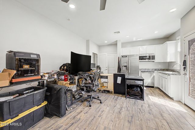 12353 W GLENN Drive, Glendale, AZ 85307