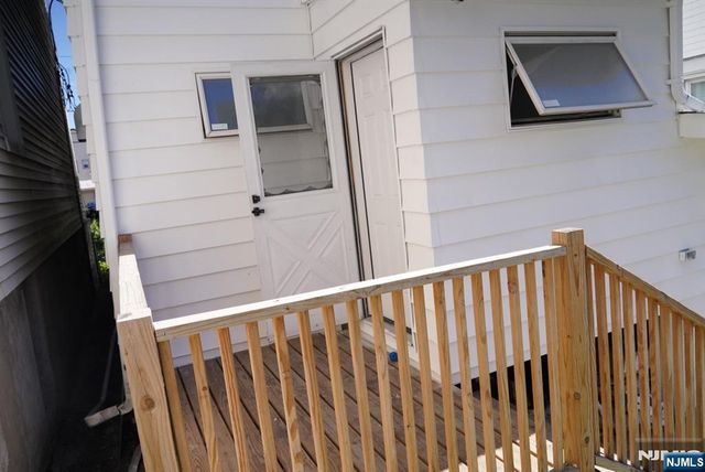 222 Riverview Place, Cliffside Park, NJ 07010