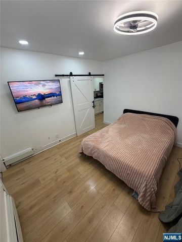 222 Riverview Place, Cliffside Park, NJ 07010