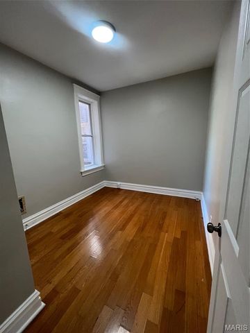 4650 Michigan Avenue, St Louis, MO 63111
