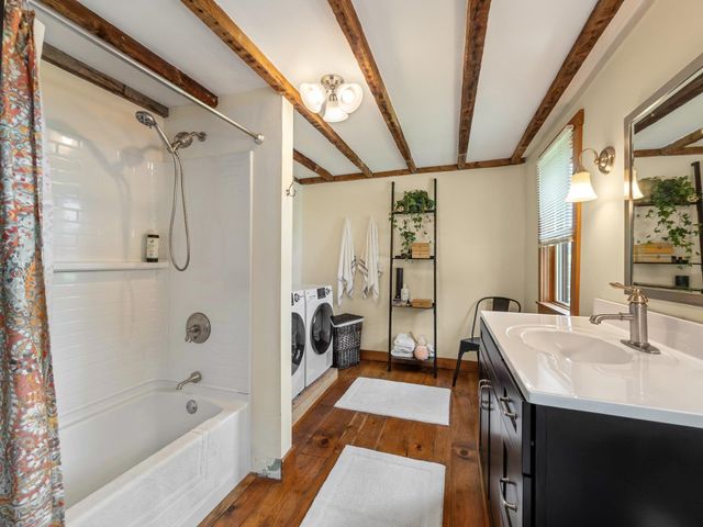 3740 Lower Pleasant Valley Road, Cambridge, VT 05444