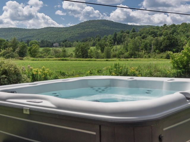 3740 Lower Pleasant Valley Road, Cambridge, VT 05444