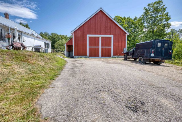681 Province Lake Road, Effingham, NH 03882