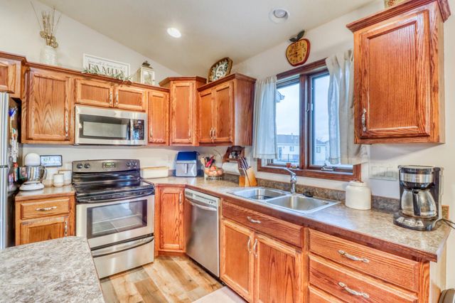 723 16 Avenue W, West Fargo, ND 58078