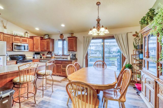 723 16 Avenue W, West Fargo, ND 58078