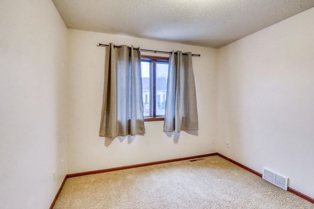 723 16 Avenue W, West Fargo, ND 58078