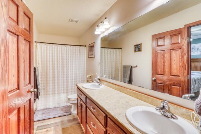 723 16 Avenue W, West Fargo, ND 58078