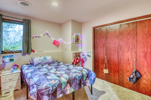 723 16 Avenue W, West Fargo, ND 58078