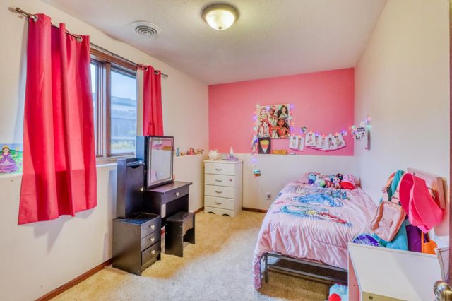 723 16 Avenue W, West Fargo, ND 58078