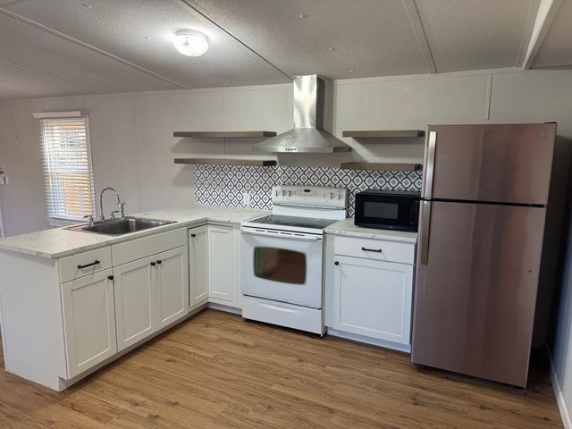 611 Sycamore Ln, La Vergne, TN 37086