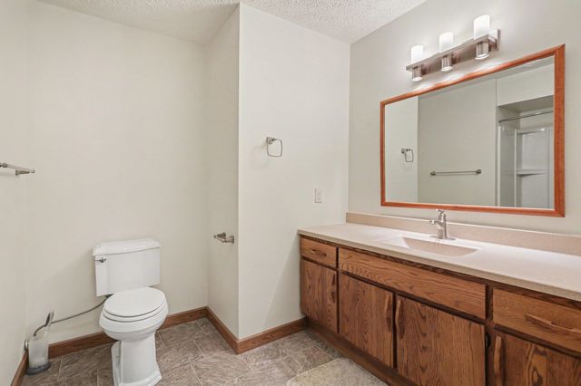 2021 Crescent Drive, Bay City, MI 48706