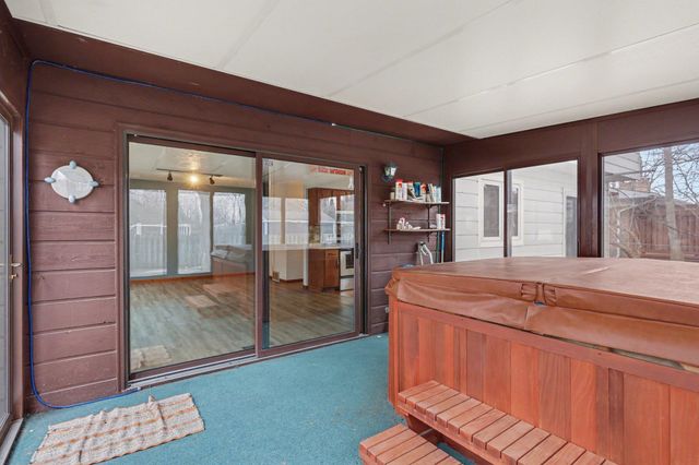 2021 Crescent Drive, Bay City, MI 48706