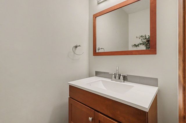 2021 Crescent Drive, Bay City, MI 48706