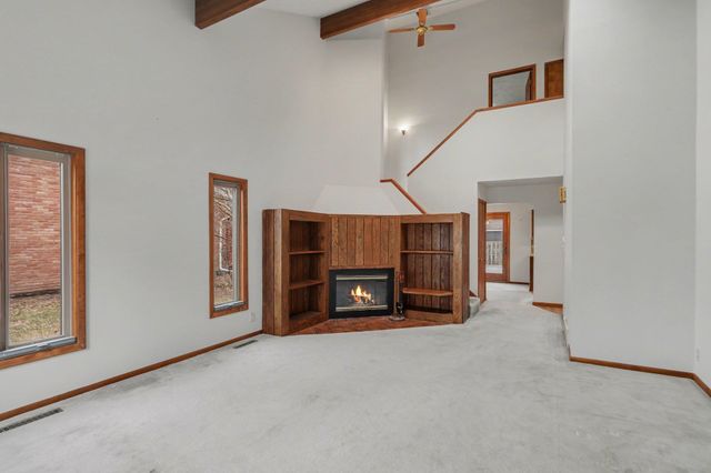 2021 Crescent Drive, Bay City, MI 48706