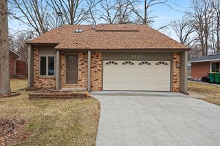 2021 Crescent Drive, Bay City, MI 48706