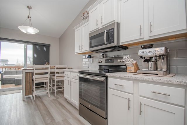 1110 Luther Drive, Adel, IA 50003