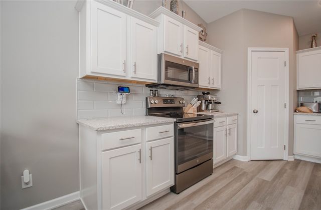 1110 Luther Drive, Adel, IA 50003