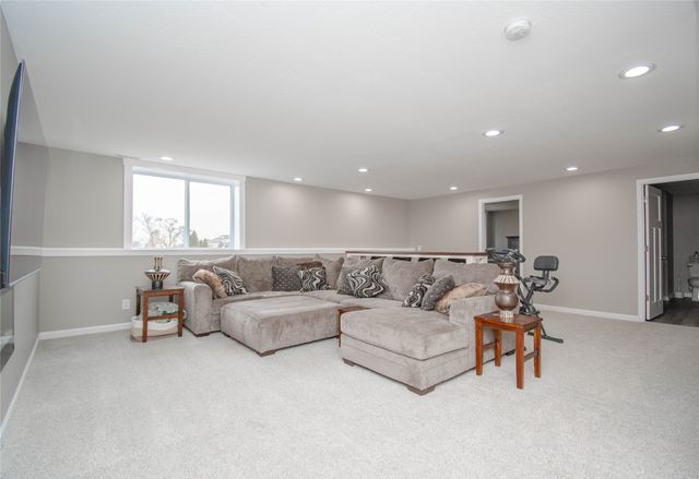 1110 Luther Drive, Adel, IA 50003