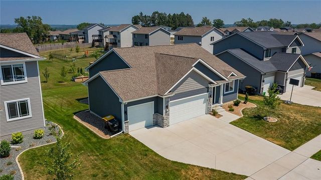 1110 Luther Drive, Adel, IA 50003