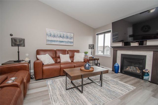 1110 Luther Drive, Adel, IA 50003