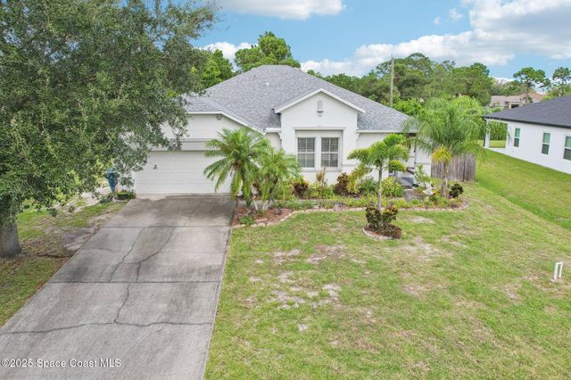 1265 Sandusky Street SE, Palm Bay, FL 32909