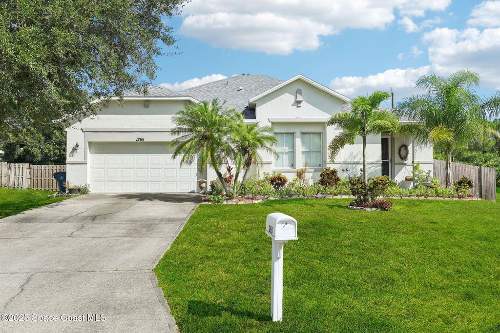 1265 Sandusky Street SE, Palm Bay, FL 32909