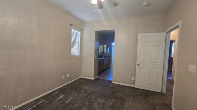 7564 Village Mist Lane, Las Vegas, NV 89113