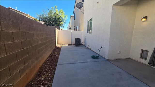 7564 Village Mist Lane, Las Vegas, NV 89113