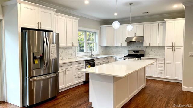 1 Kewanee Road, New Rochelle, NY 10804