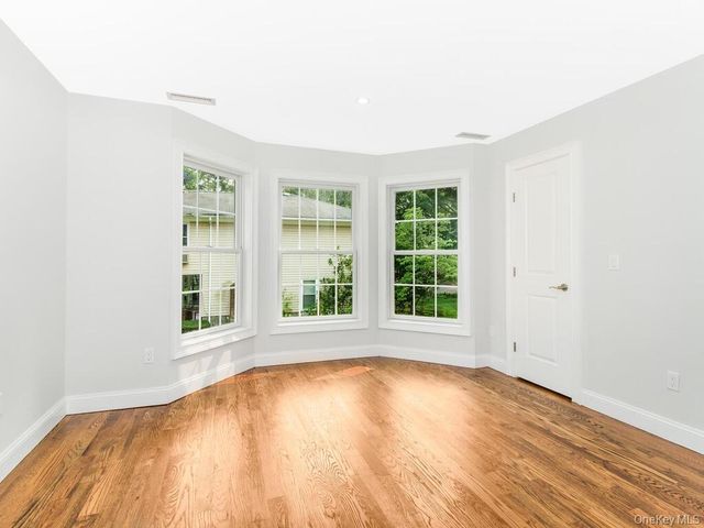 1 Kewanee Road, New Rochelle, NY 10804