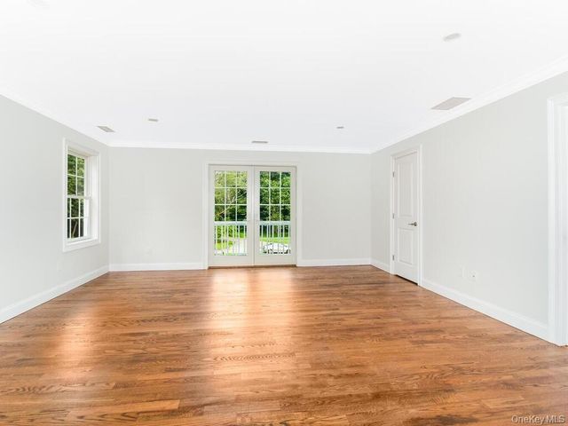1 Kewanee Road, New Rochelle, NY 10804