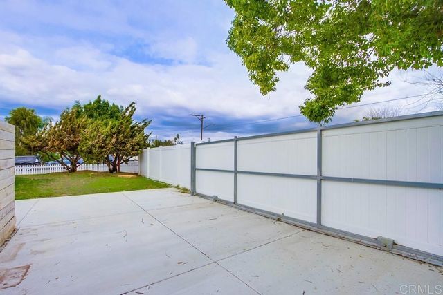 801 W 11th Avenue, Escondido, CA 92025