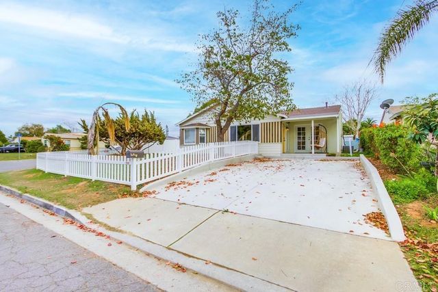 801 W 11th Avenue, Escondido, CA 92025