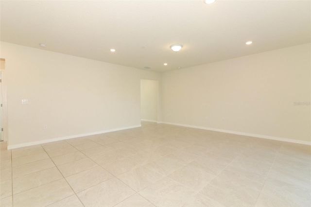 5345 ROYAL POINT AVENUE, Kissimmee, FL 34746