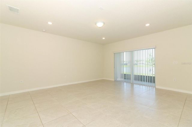 5345 ROYAL POINT AVENUE, Kissimmee, FL 34746