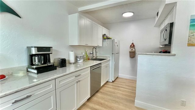 923 22nd Place 106, Vero Beach, FL 32960