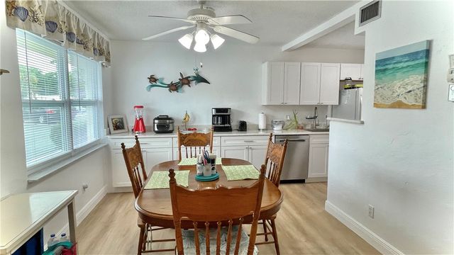 923 22nd Place 106, Vero Beach, FL 32960