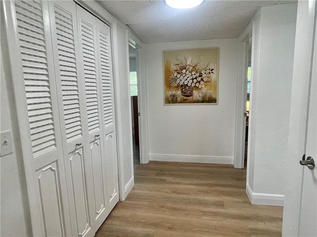 923 22nd Place 106, Vero Beach, FL 32960