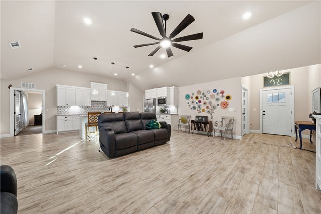 803 E Jacksonville Street, Broken Arrow, OK 74012
